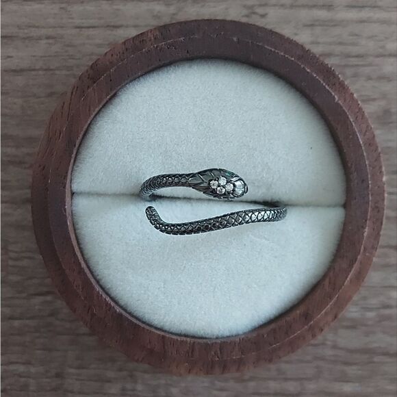 Platinum Plated 925 Sterling Silver Black Snake Ring - Picture 2 of 9